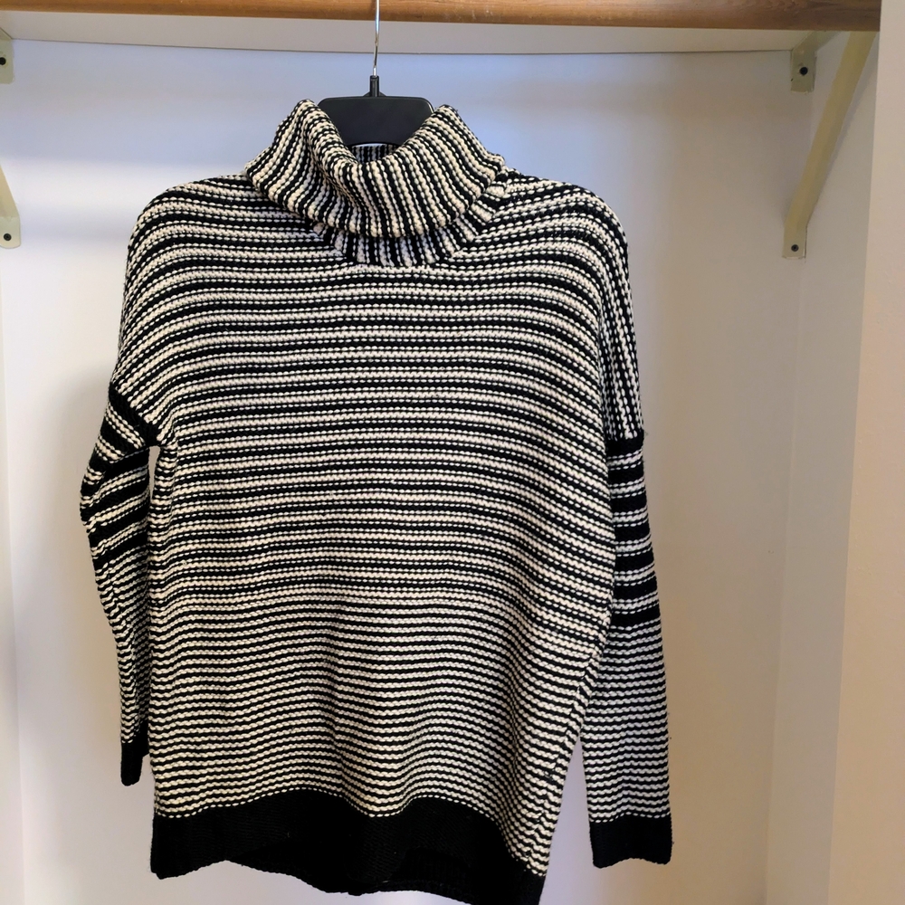 Black & Cream Striped Turtleneck Sweater — Small Petite